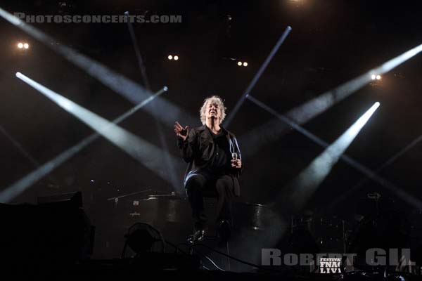 JACQUES HIGELIN - 2013-07-21 - PARIS - Parvis de l'Hotel de Ville - 